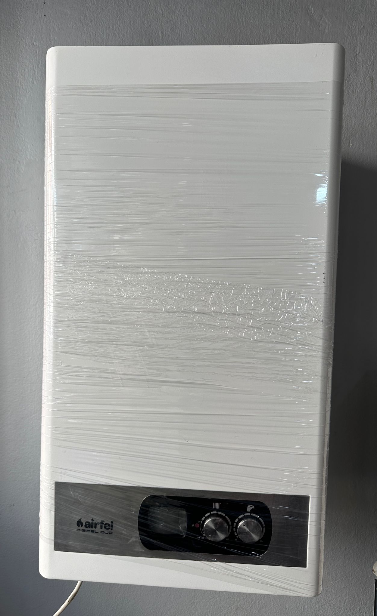 AİRFEL 24 KW ÇİFT EŞENJÖRLÜ Hermetik KOMBİ katalog görseli